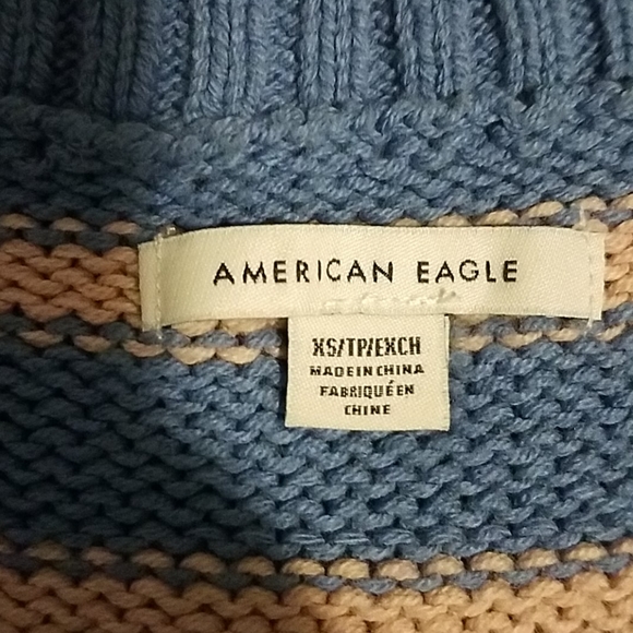 Blue and pink cropped sweater - Picture 4 of 4